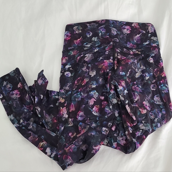 Lululemon Fast and Free 25", size 4 - Picture 5 of 9